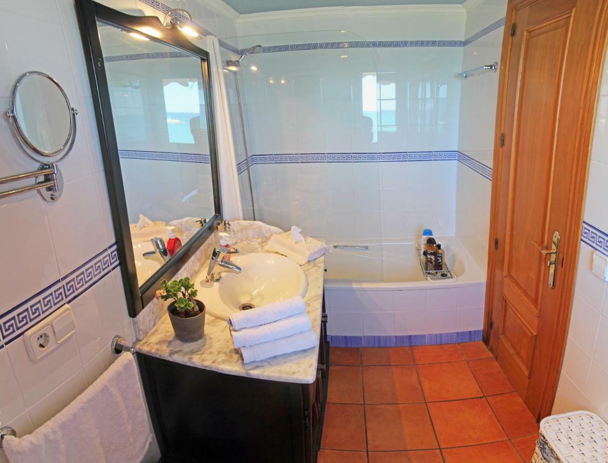 דירות אל קאמפיו Atico Duplex De Lujo Frente Al Mar. 1A Linea Playa מראה חיצוני תמונה
