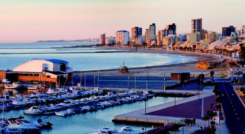 דירות אל קאמפיו Atico Duplex De Lujo Frente Al Mar. 1A Linea Playa מראה חיצוני תמונה